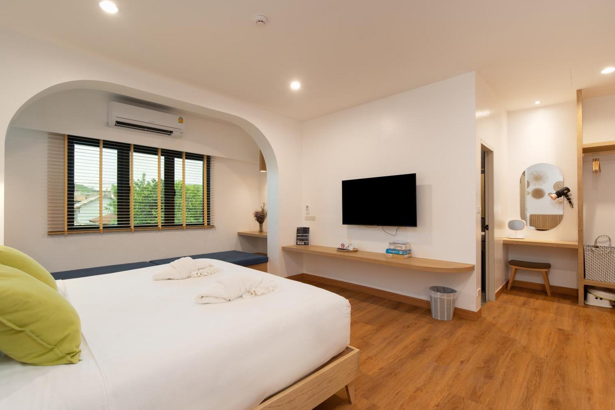 The Modeva Hotel Канчанабури Екстериор снимка