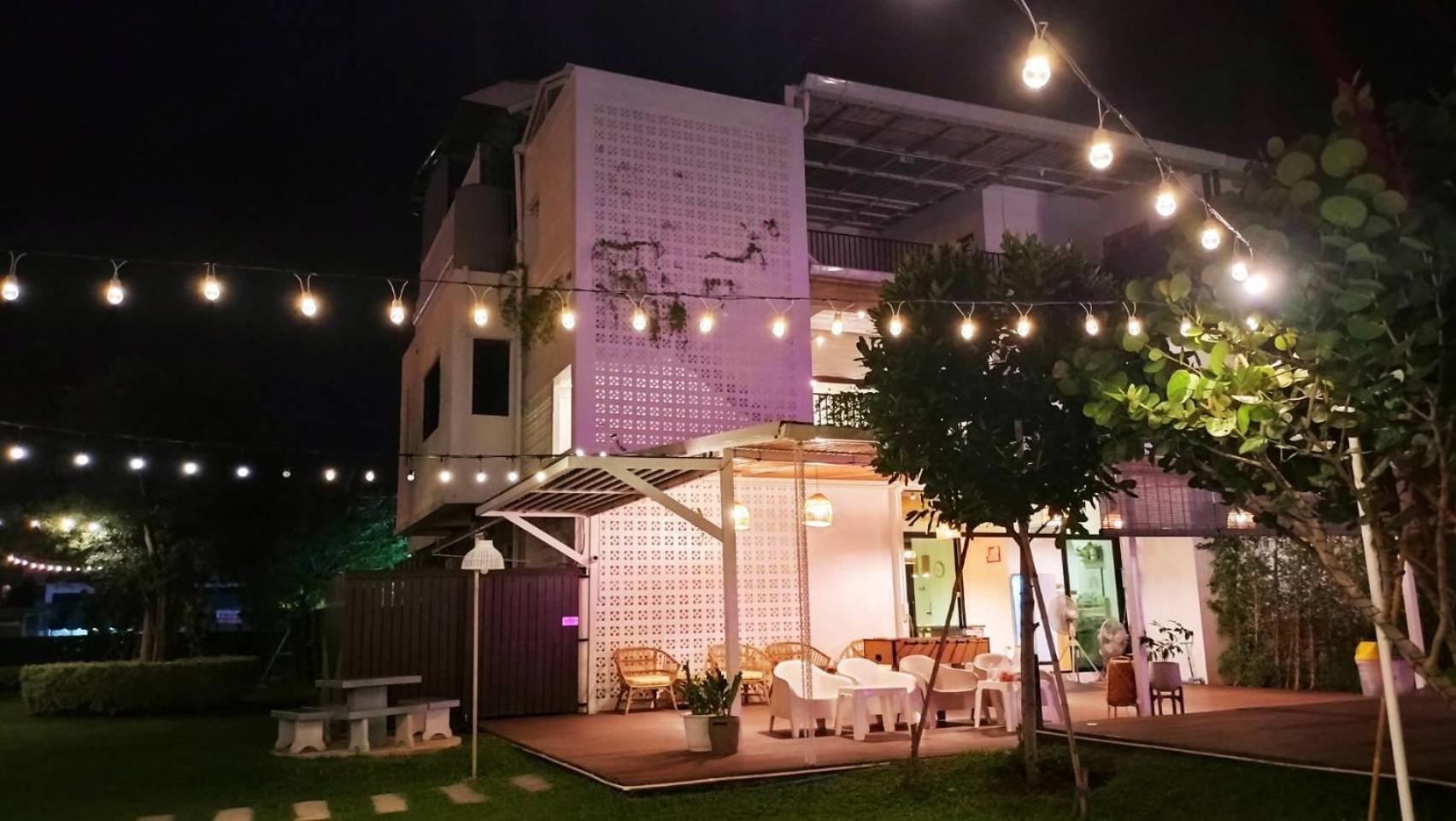 The Modeva Hotel Канчанабури Екстериор снимка
