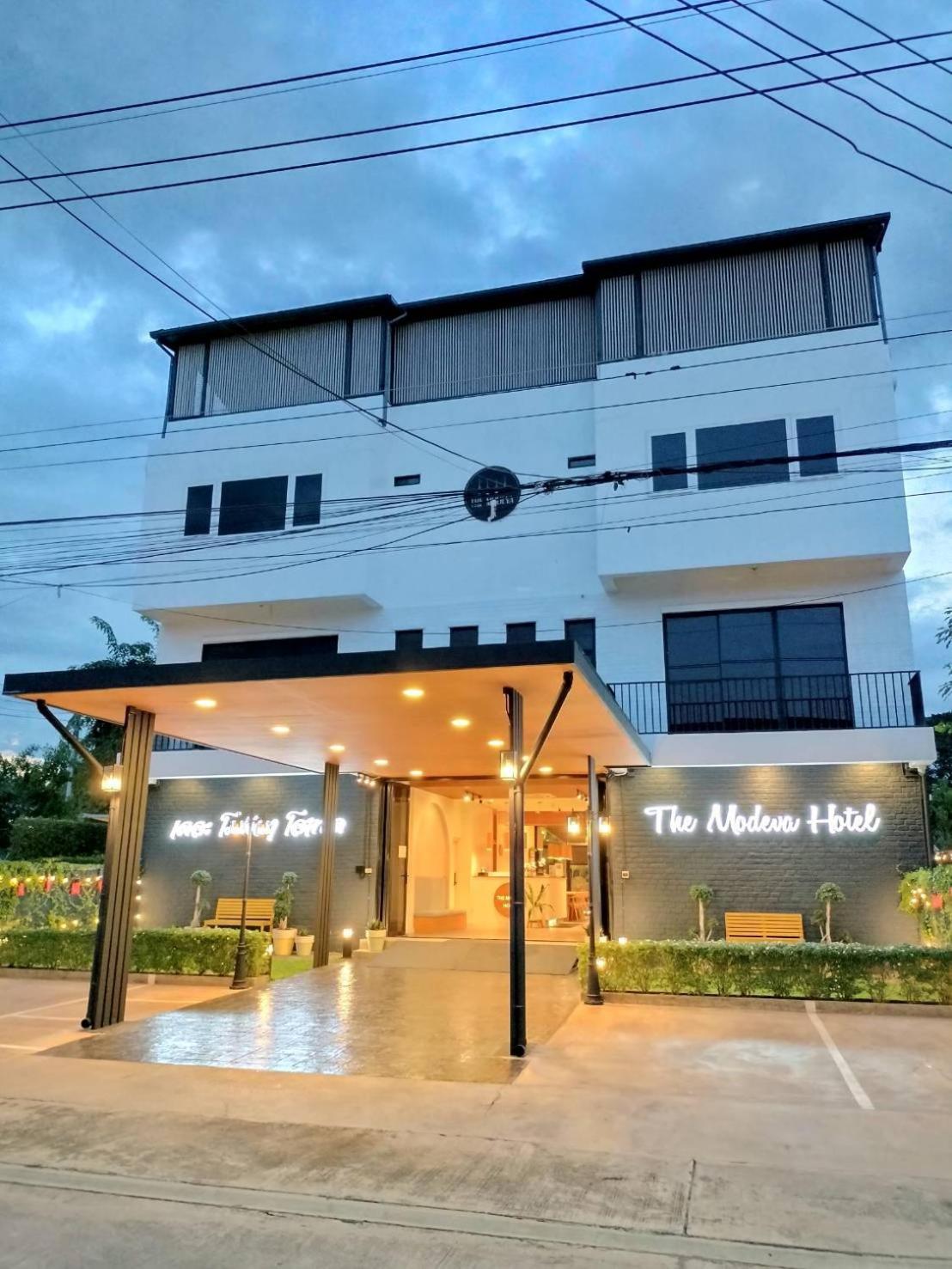 The Modeva Hotel Канчанабури Екстериор снимка